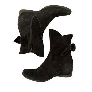 Cordani Black Suede Wedge Booties Women’s EU 38 (7.5-8) Bow Accent Ankle Boots